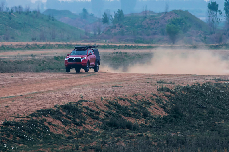 開(kāi)著二炮去宿營(yíng)什么感受？