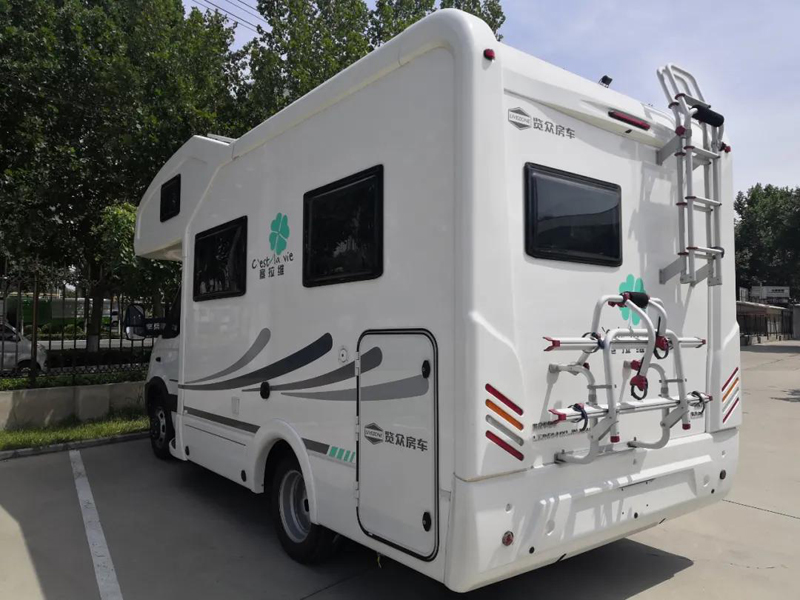 過幾天沈陽特熱鬧,這么多房車 過幾天沈陽特熱鬧,這么多房車