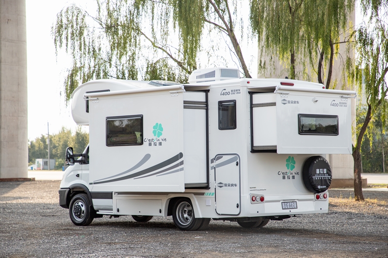 塞拉維雙拓展房車，你想象不到的空間舒適性