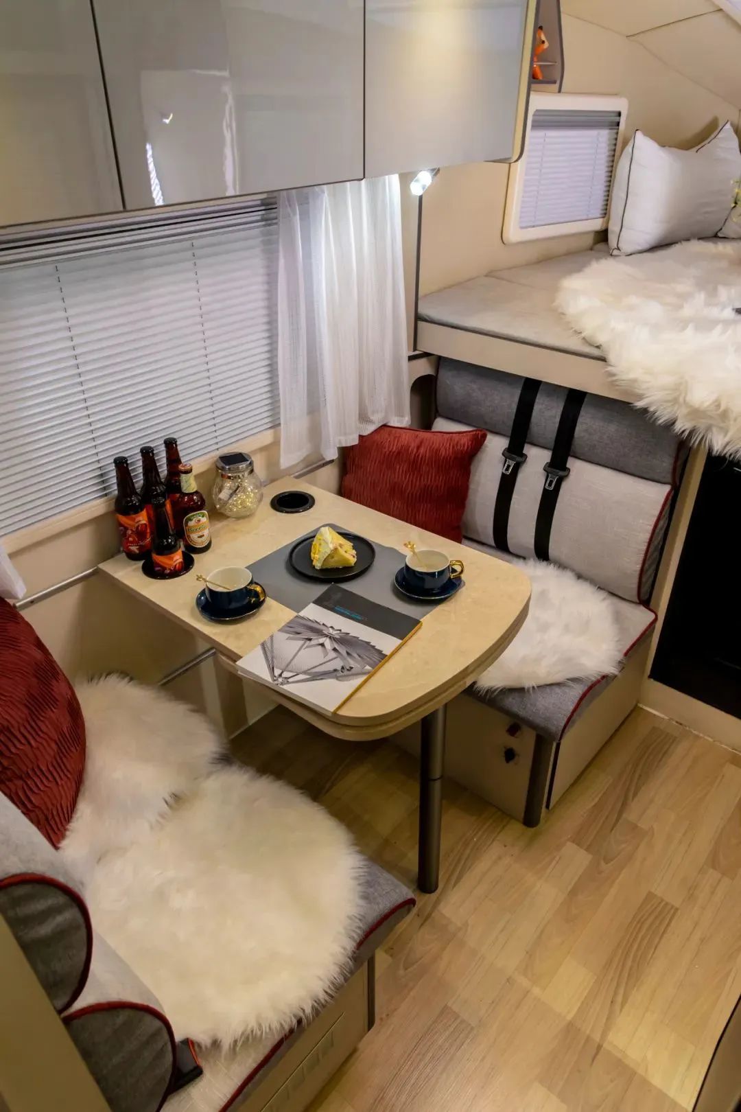 點擊查看,優(yōu)雅變老的秘訣 點擊查看,優(yōu)雅變老的秘訣